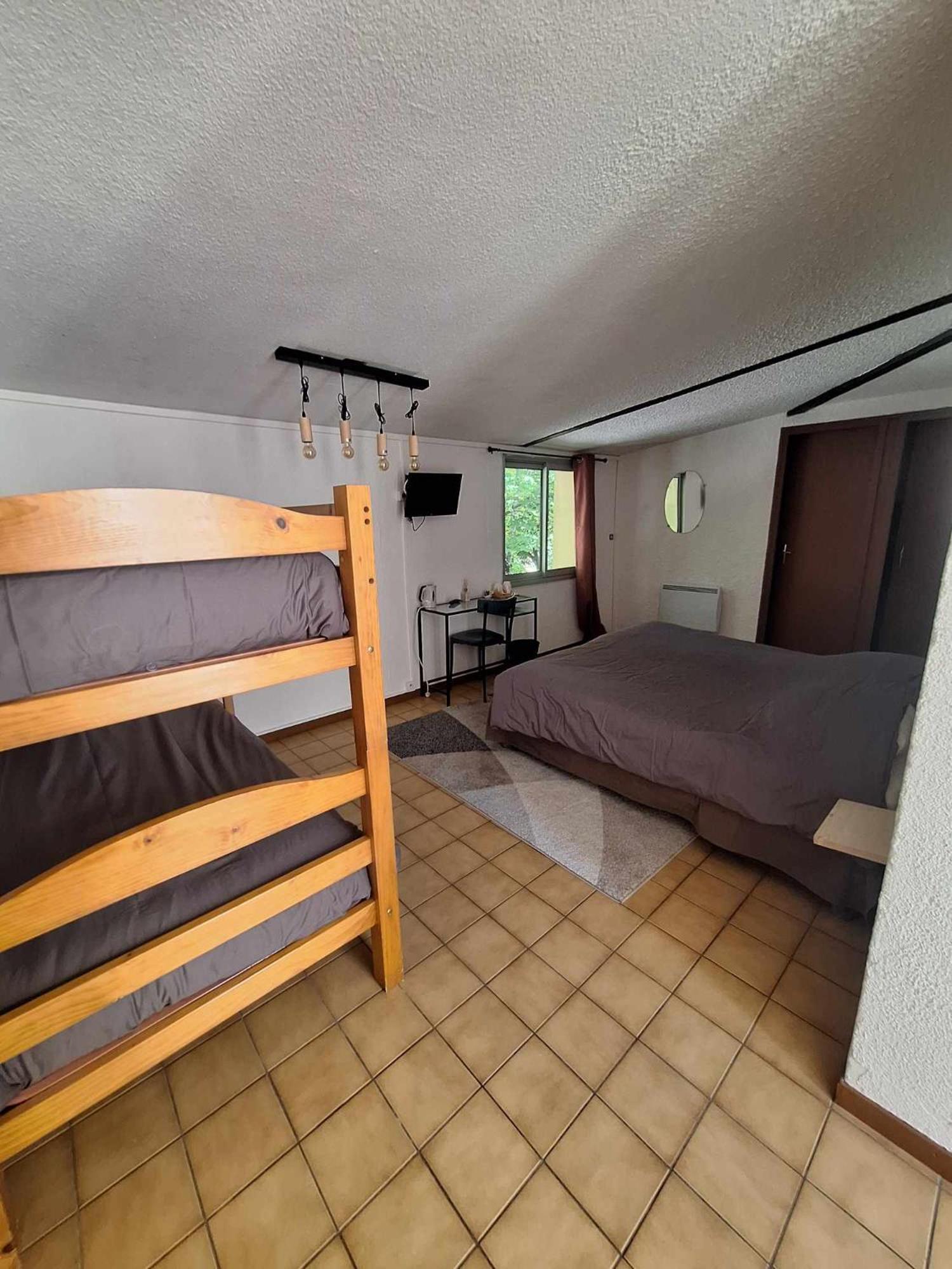 Hotel Le Connetable Сен-Боне-ан-Шампсор Екстериор снимка