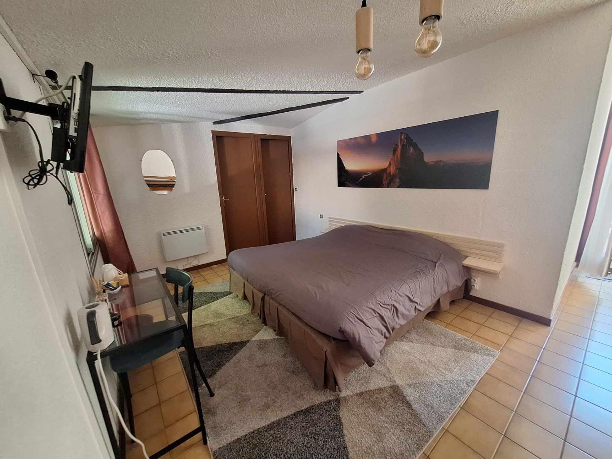 Hotel Le Connetable Сен-Боне-ан-Шампсор Екстериор снимка